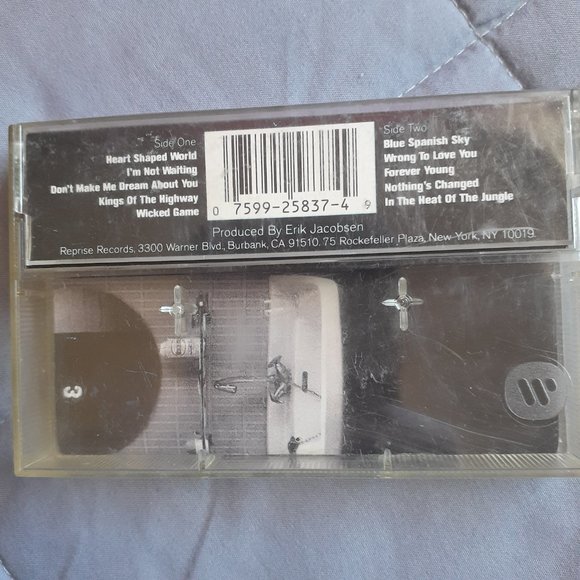 CHRIS ISAAK Heart Shaped World Cassette 1989 US Release Reprise Records Tested - Picture 3 of 9